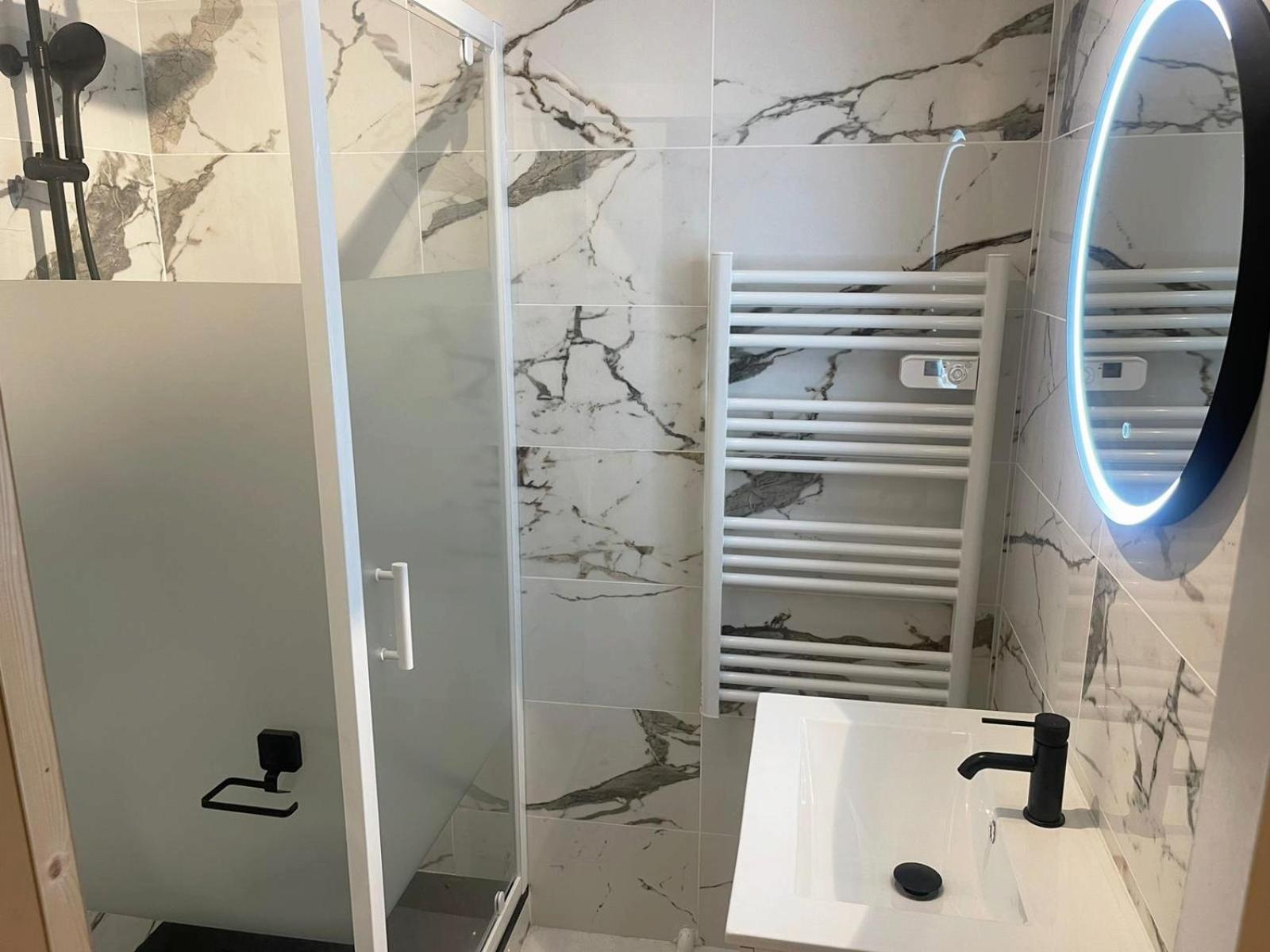 Chic Oasis In Rouen Apartment Ngoại thất bức ảnh