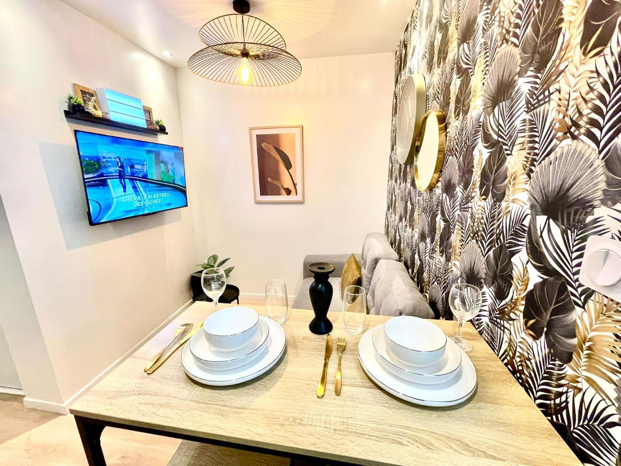 Chic Oasis In Rouen Apartment Ngoại thất bức ảnh